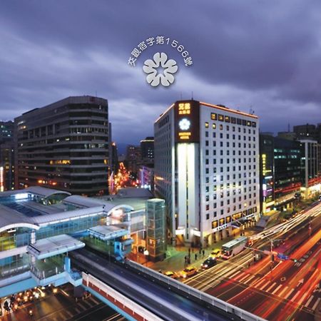 Brother Hotel Đài Bắc Ngoại thất bức ảnh